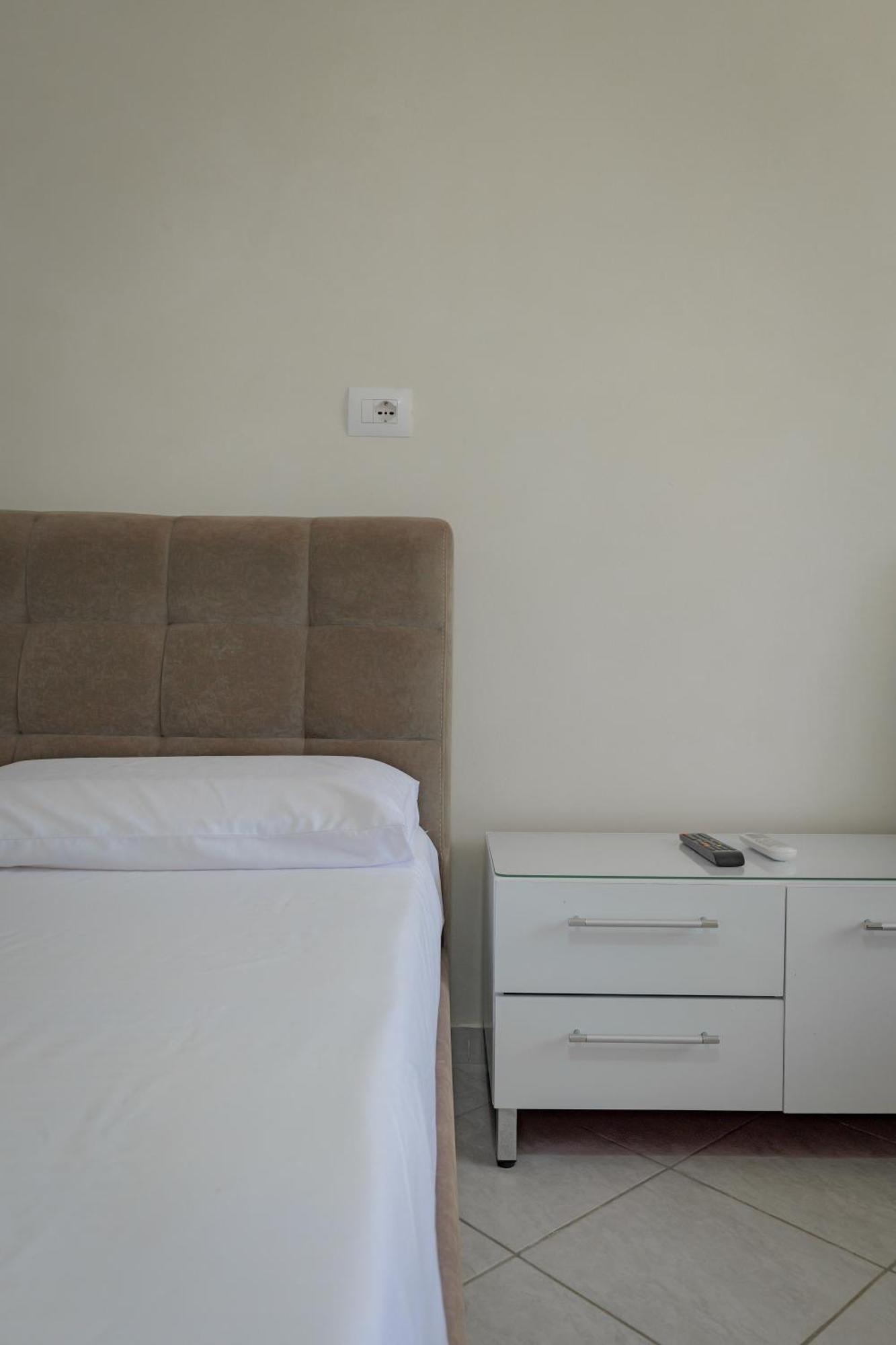 Flower Vila Sarandë 外观 照片