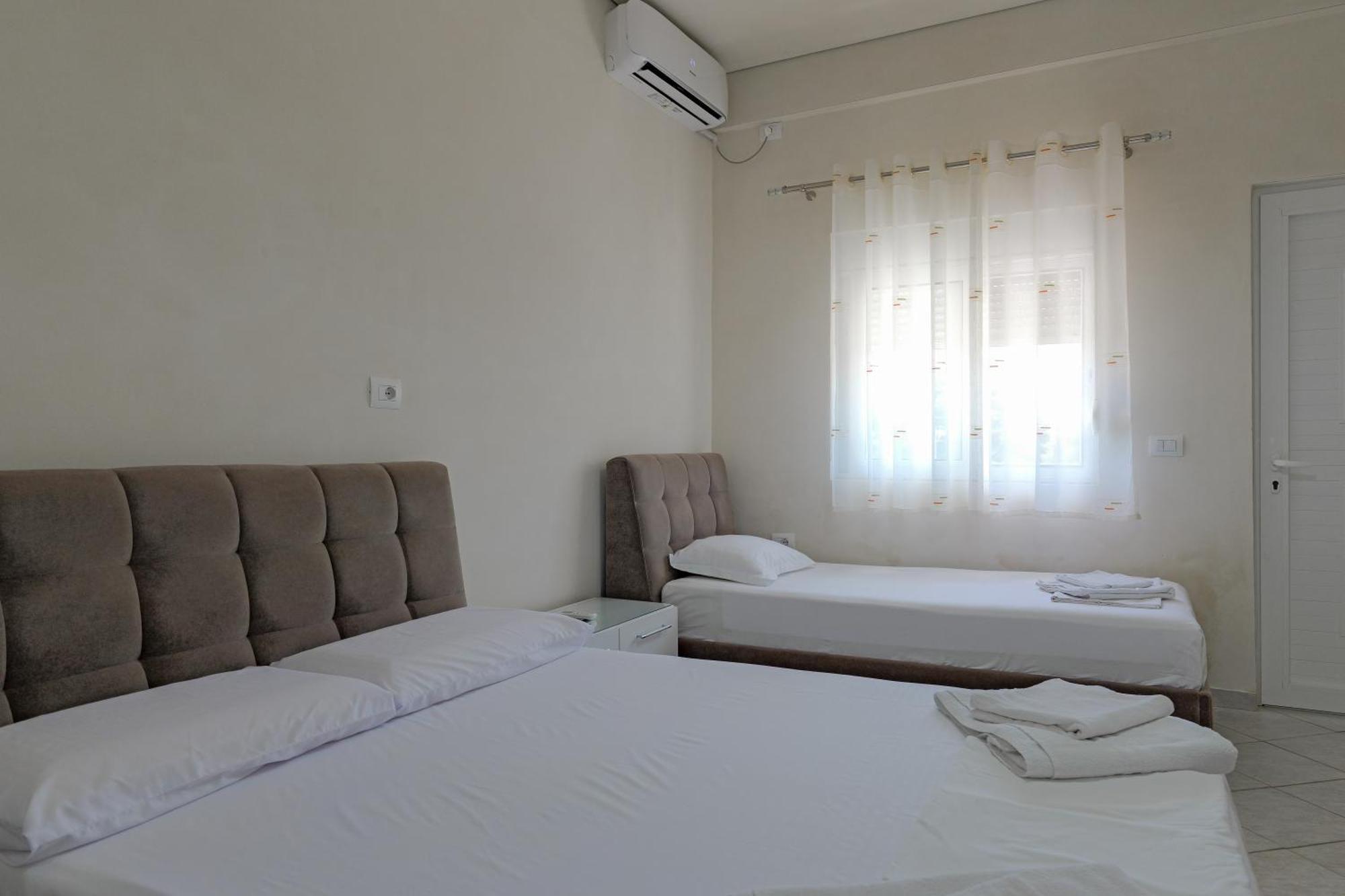 Flower Vila Sarandë 外观 照片